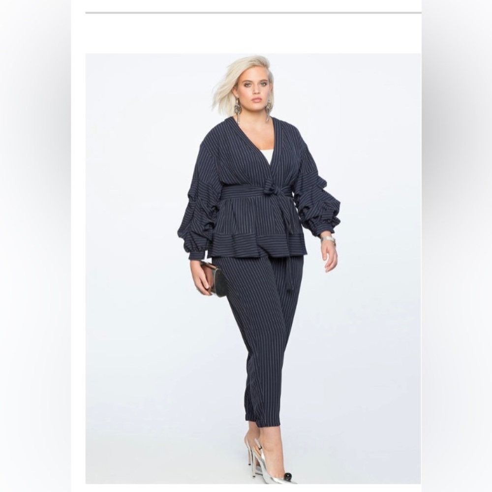 Eloquii 3pc Navy set. Puff Sleeve Tie Waist Jacket w/matching pinstripe trouser.